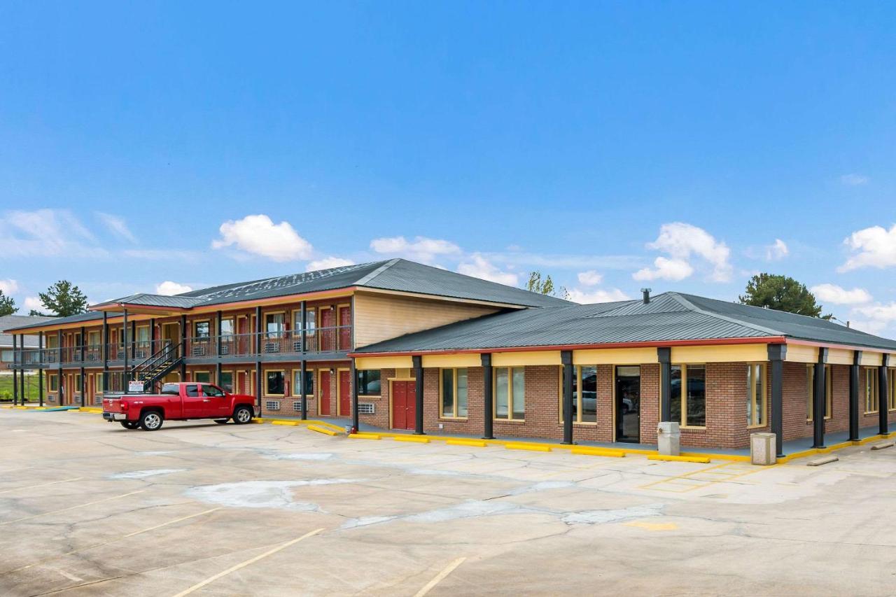 Econo Lodge Russellville Bagian luar foto